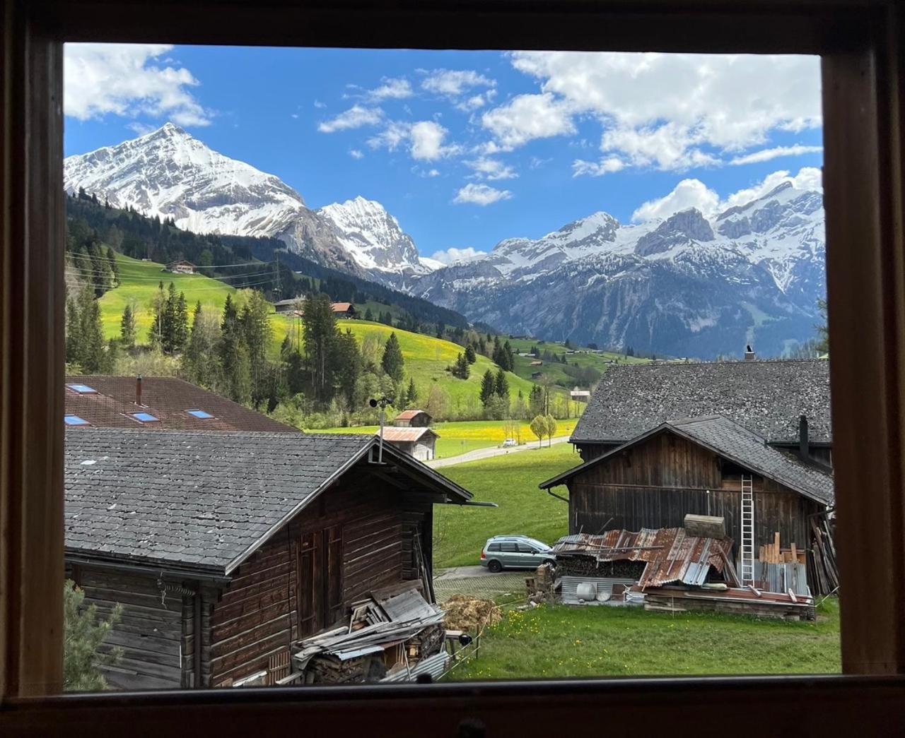 Beautiful Apartment With Stunning View Gsteig Екстериор снимка